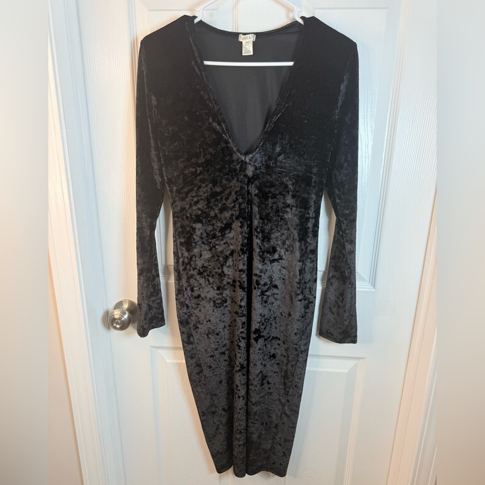 Elegant Black Velvet Dress